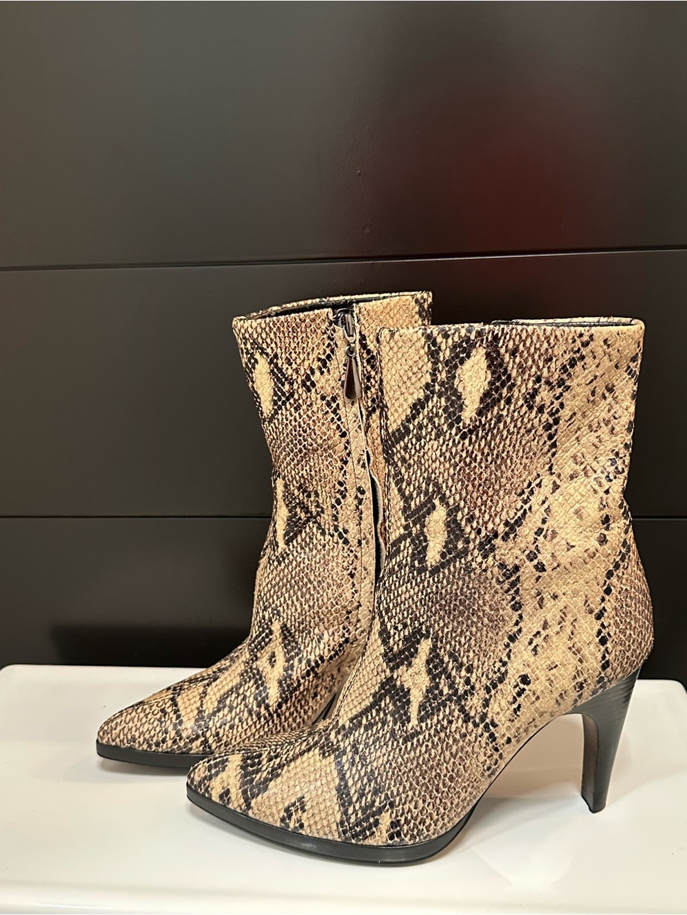 Paolo Python-Print Pointed Toe Ankle Boots - US 7.5 M-see lining